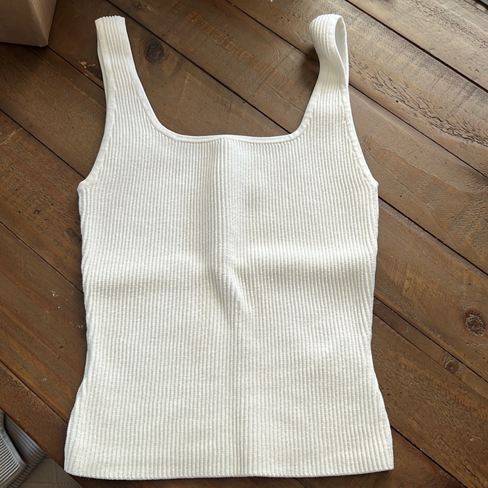 ARITZIA BABATON Sculpt Knit Squareneck Tank